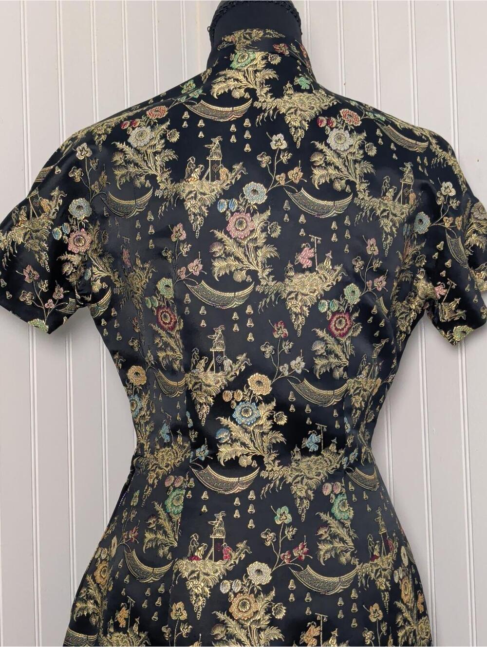 Vintage 50/60's DYNASTY Hong Kong  Black Brocade Cheongsam Floral Dress Size 10 - Picture 4 of 9